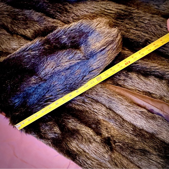 Brown 70s Fur Coat - Vintage Unbranded - Picture 7 of 9